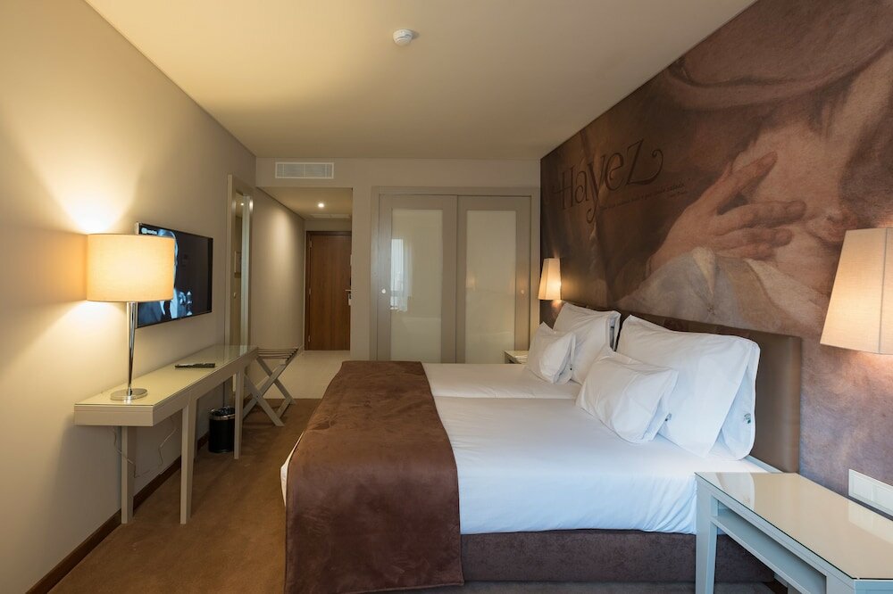 Фото Vila Galé Porto Ribeira