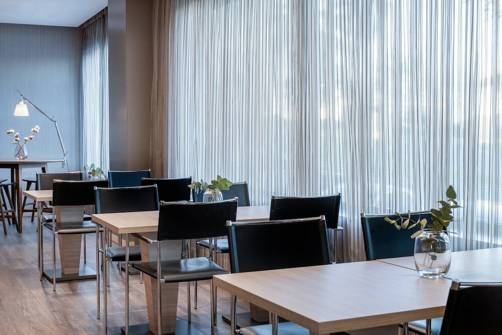 Фото Ac Hotel Huelva by Marriott