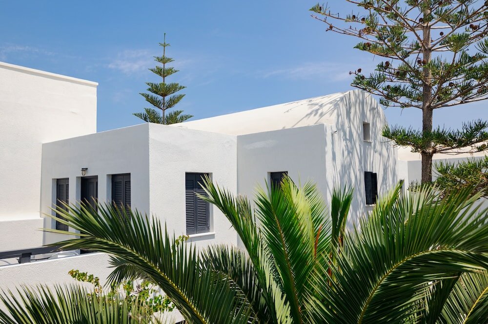 Фото Scorpios Beach Santorini