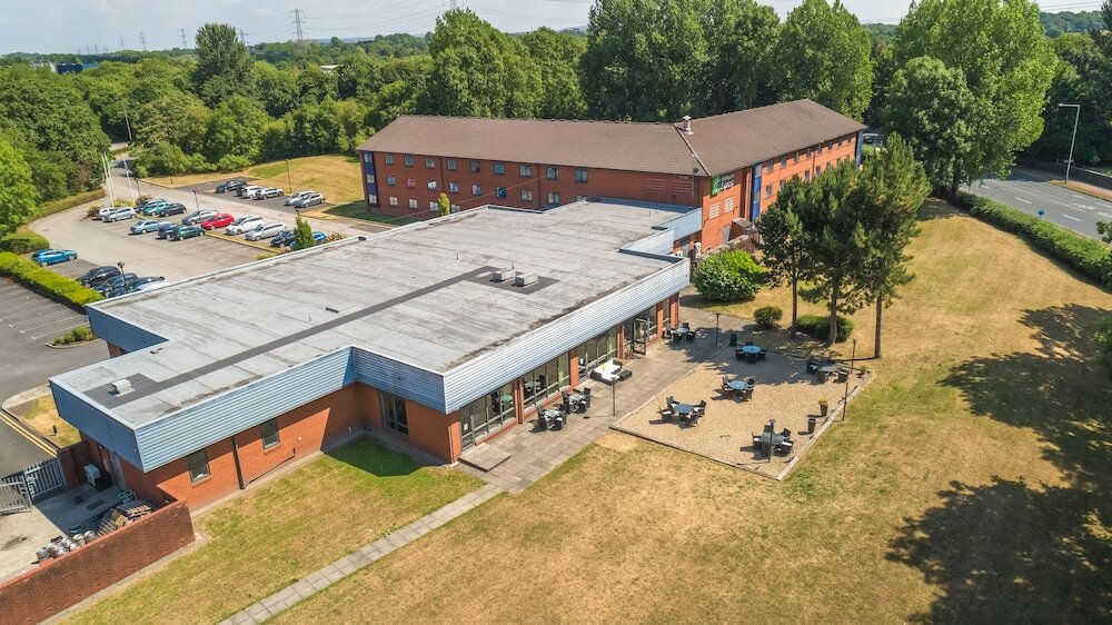 Фото Holiday Inn Express Preston - South, an Ihg Hotel