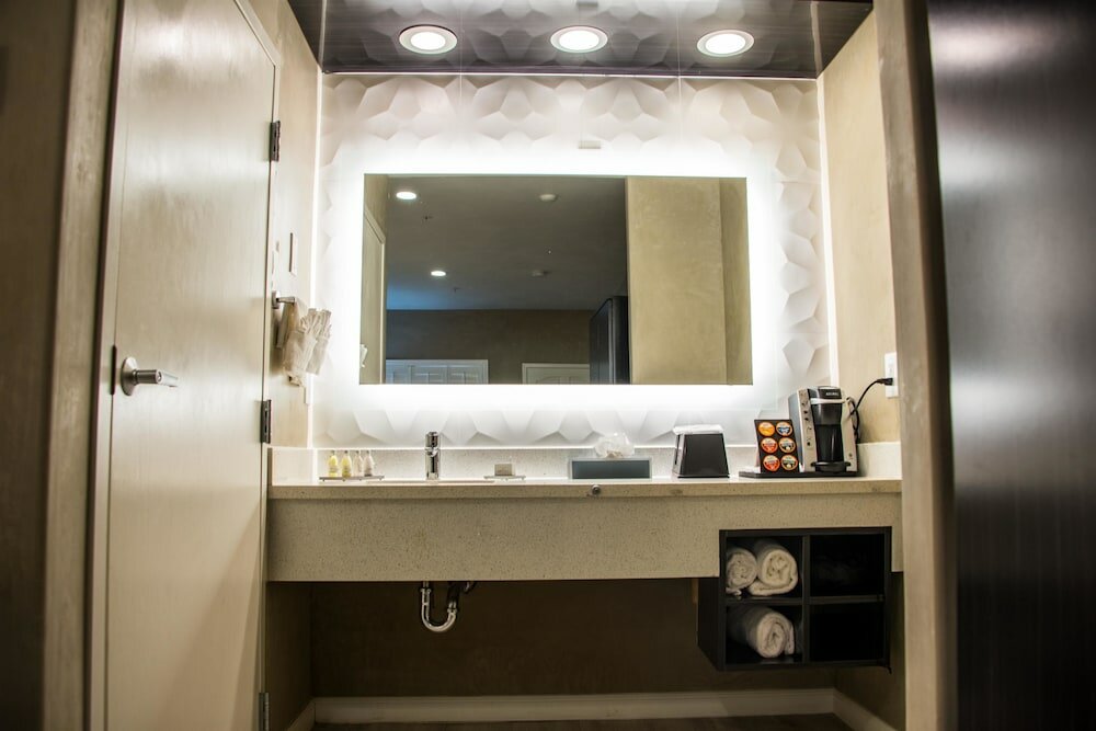 Фото SureStay Plus by Best Western Santa Clara Silicon Valley