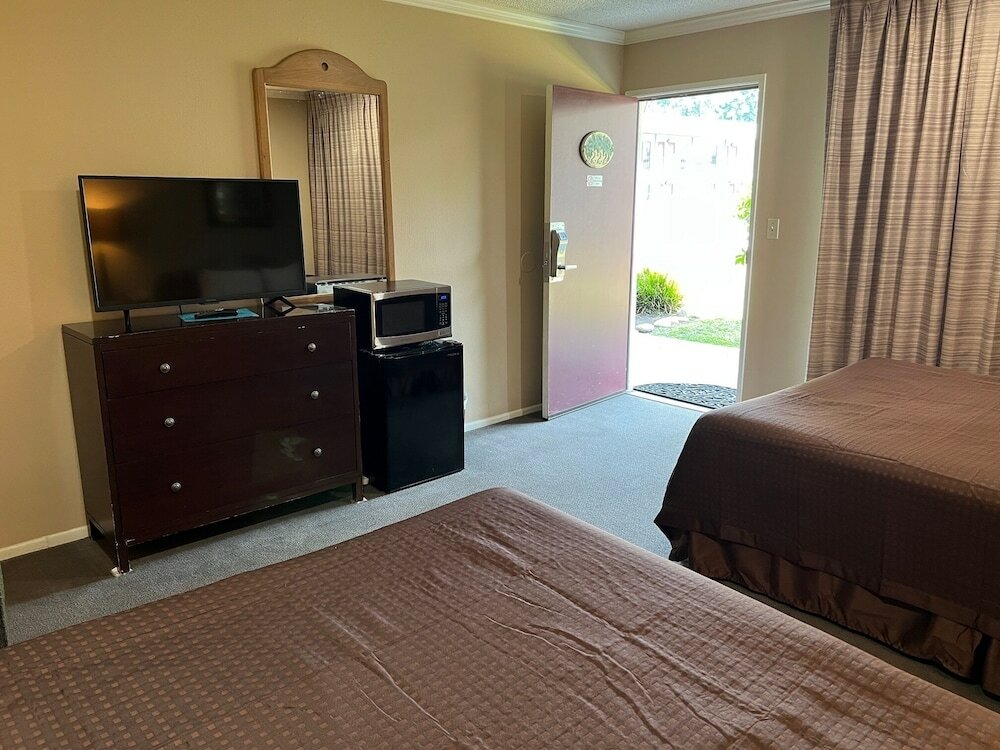 Фото Lamp Liter Inn