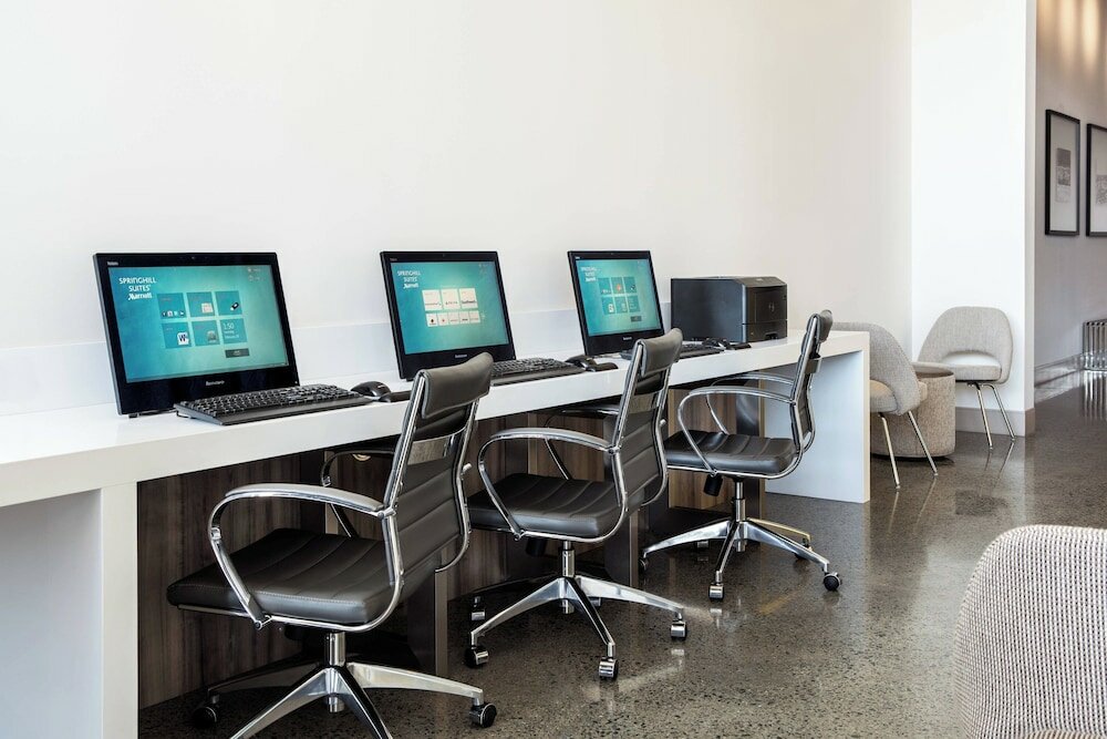 Фото Springhill Suites San Diego Downtown/Bayfront