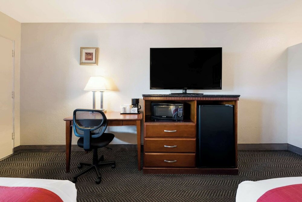 Фото Rodeway Inn