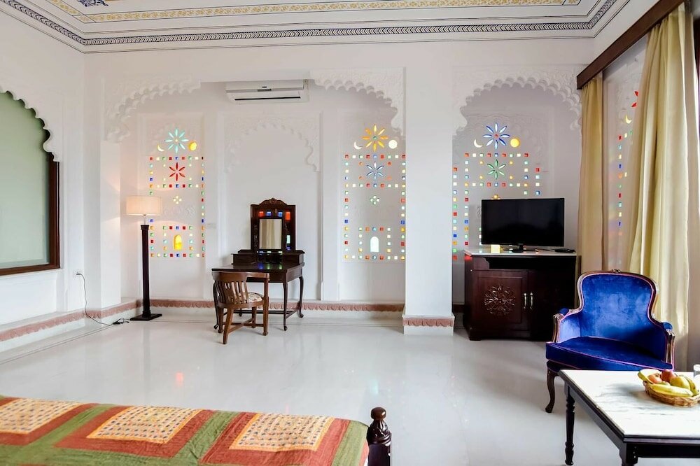 Фото Hotel Raj Kuber