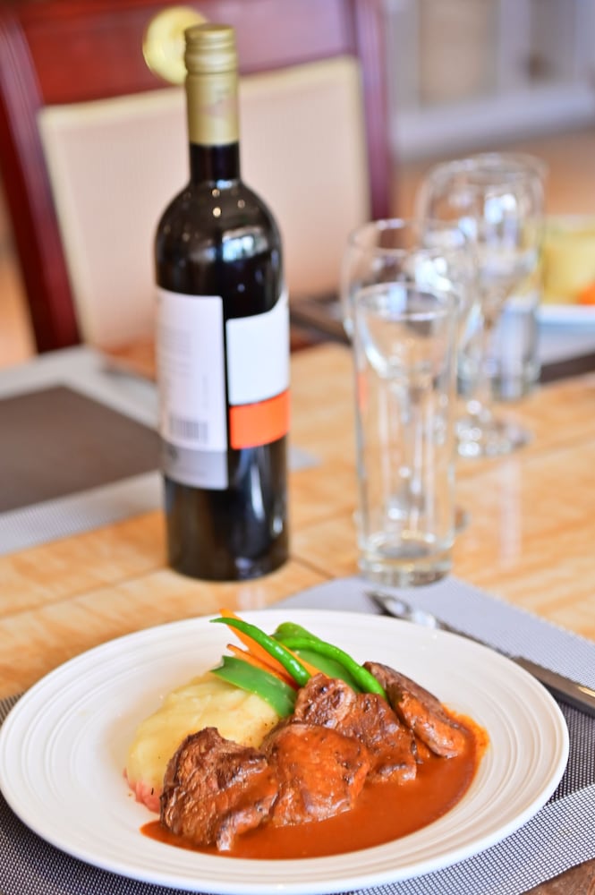 Фото De Leopol Hotel