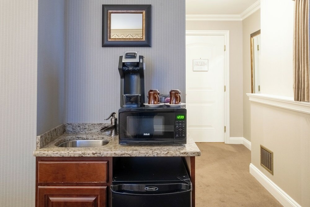 Фото The Red Coach Inn