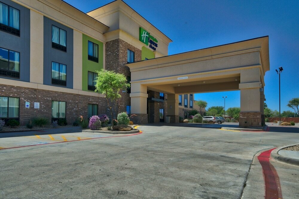 Hotel Holiday Inn Express Hotel & Suites Lubbock South, Lubbock, photo