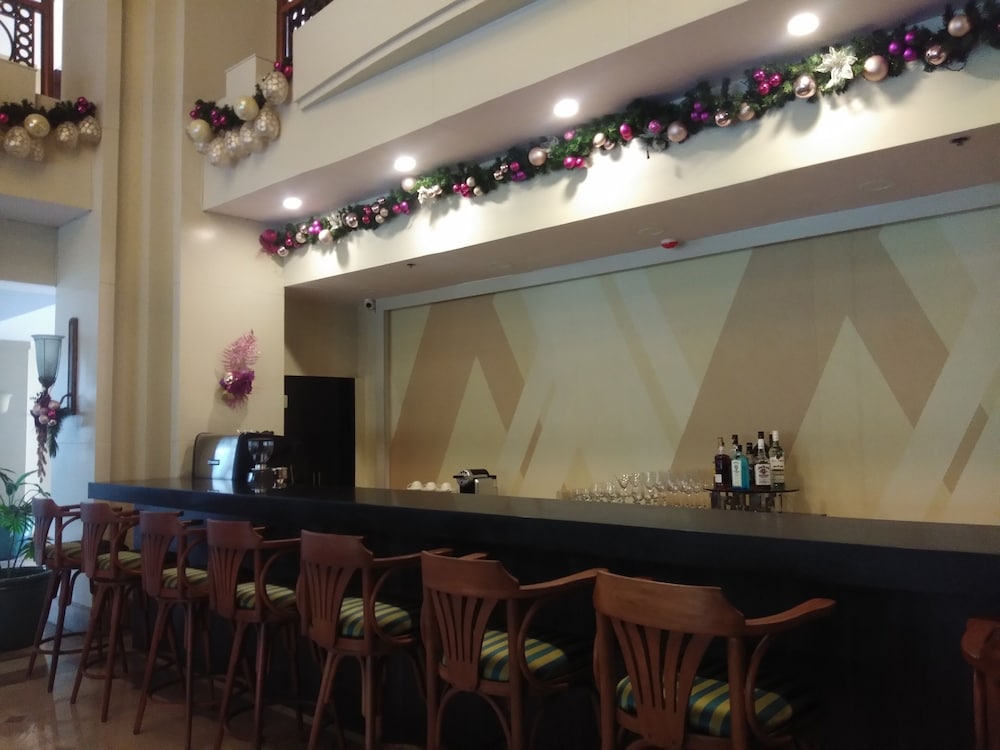 Фото The Mansion