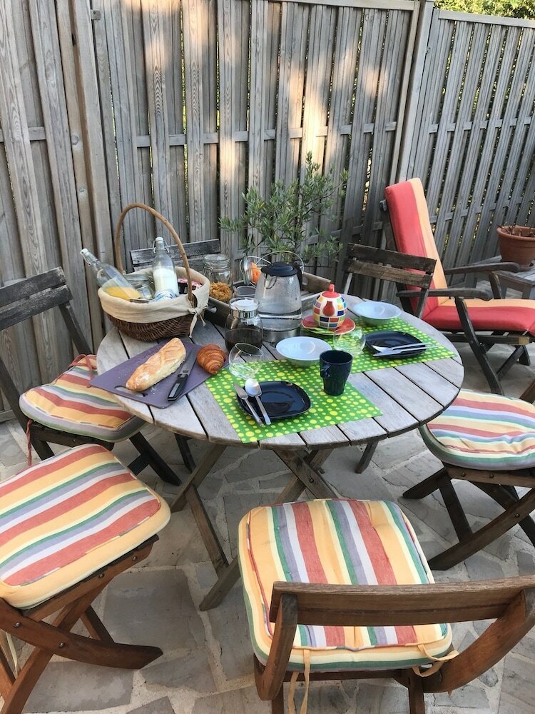 Фото Le numero 100