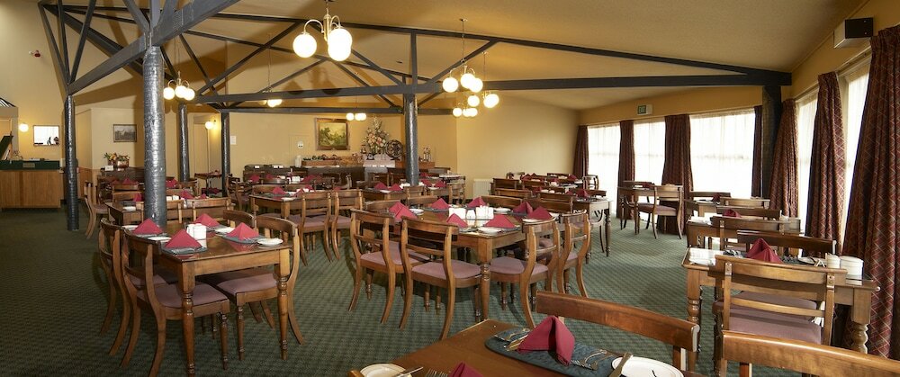 Фото The Village Inn