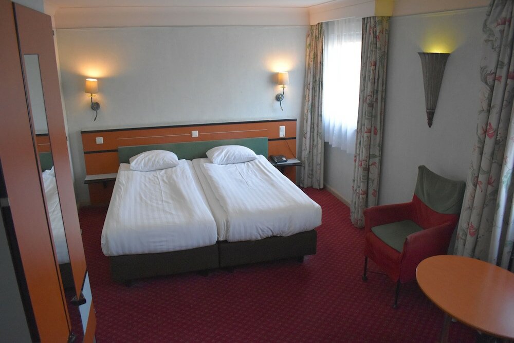 Фото Fletcher Hotel-Restaurant Kasteel Erenstein