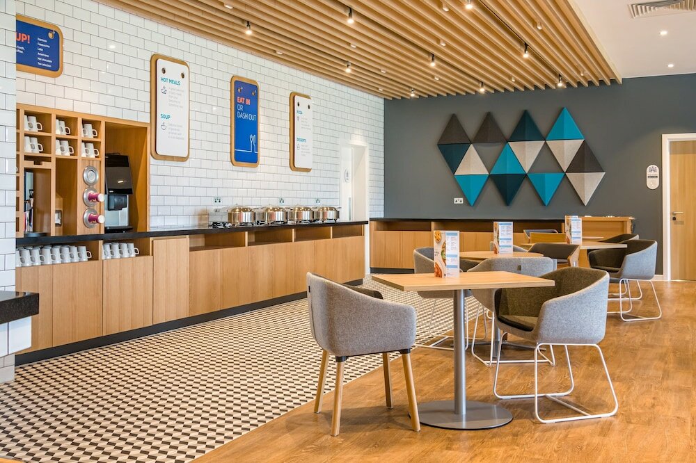 Фото Holiday Inn Express Bodmin - Victoria Junction, an Ihg Hotel