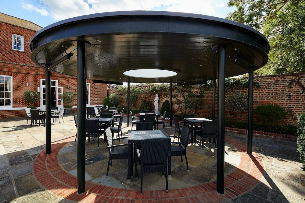 Фото Sir Christopher Wren Hotel