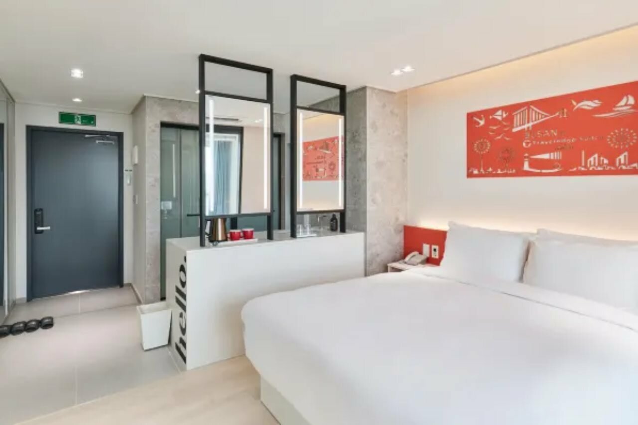 Фото Travelodge Suites Busan Centum