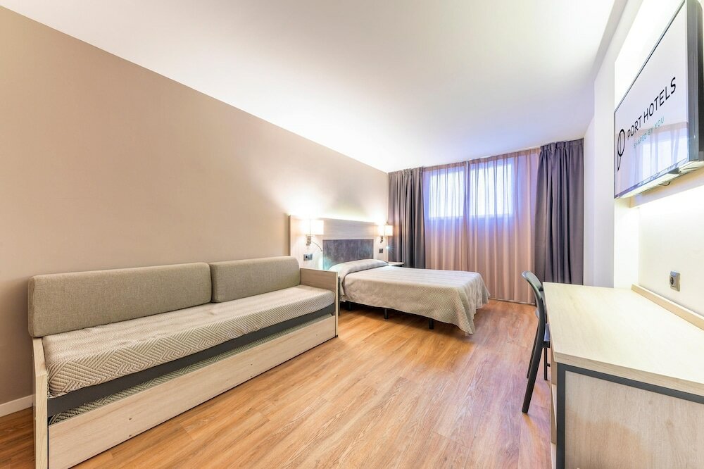 Фото Port Fiesta Park Hotel