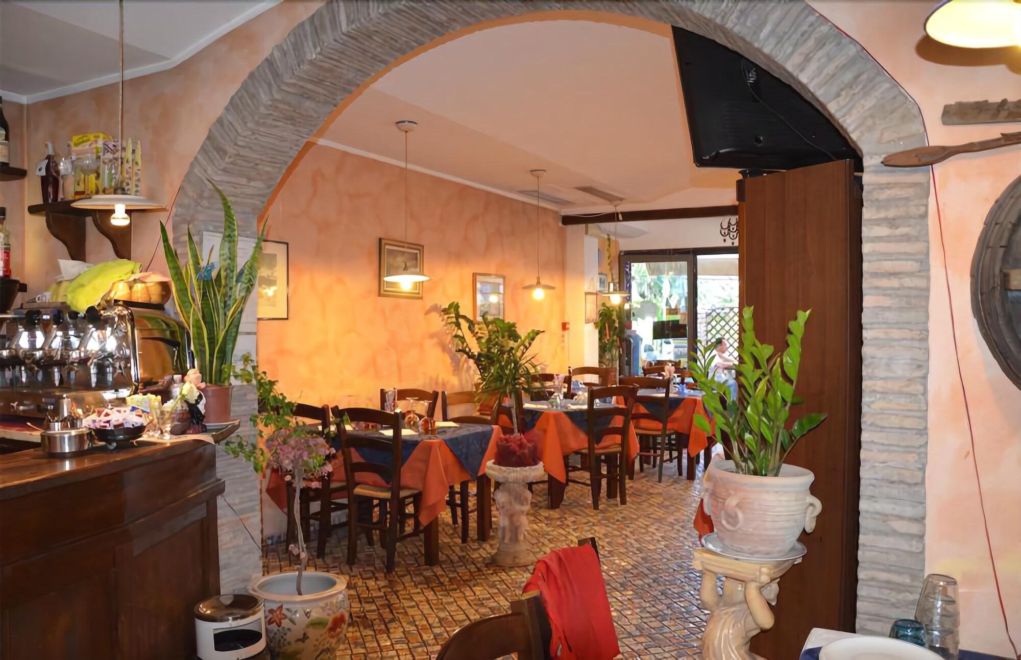 Фото Hotel Blue Moon