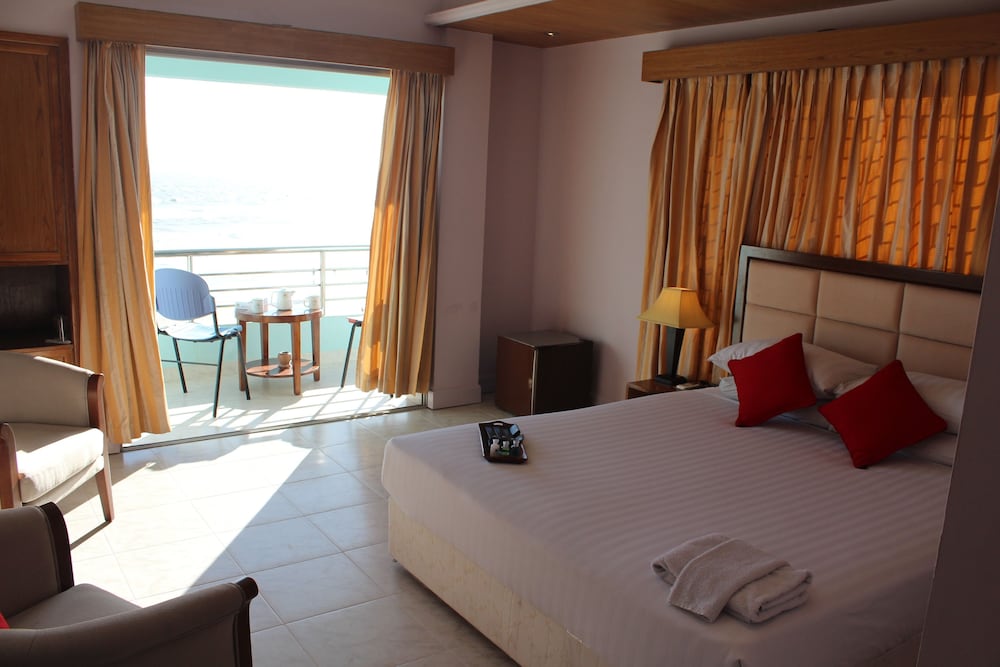 Фото Hotel Sea Crown