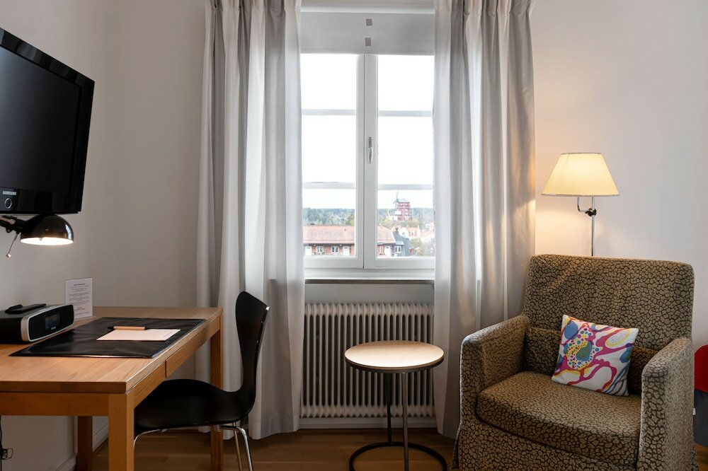 Фото Hotel Bishops Arms Strängnäs