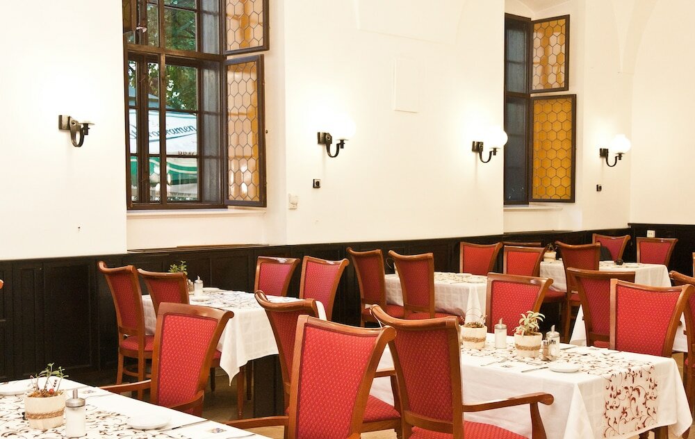 Фото Klastrom Hotel