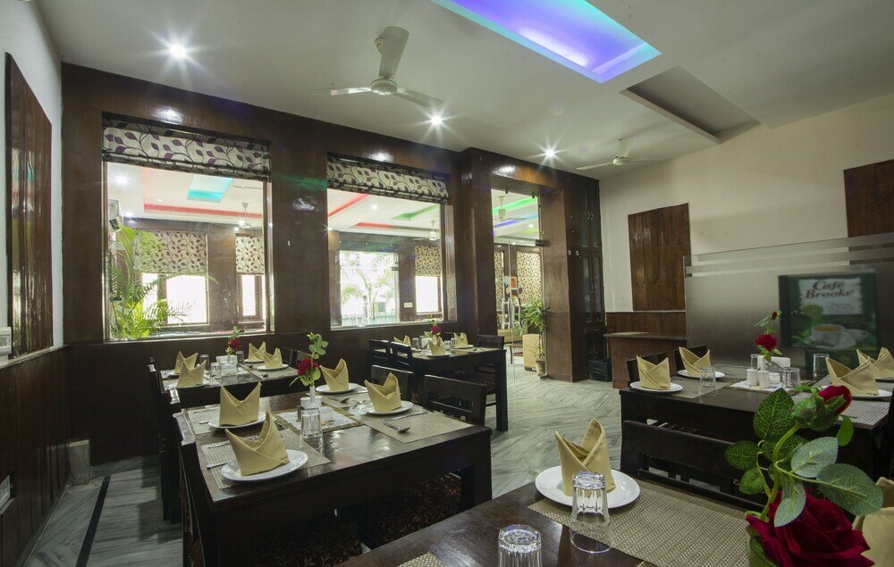 Фото Airport Hotel Olive & Blue