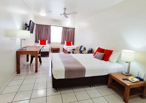 Hides Hotel Cairns (Queensland, City of Cairns, Lake Street), hotel
