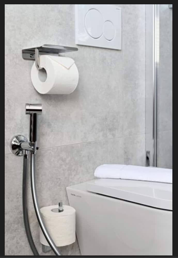 Фото Hotel Schwarzer Adler