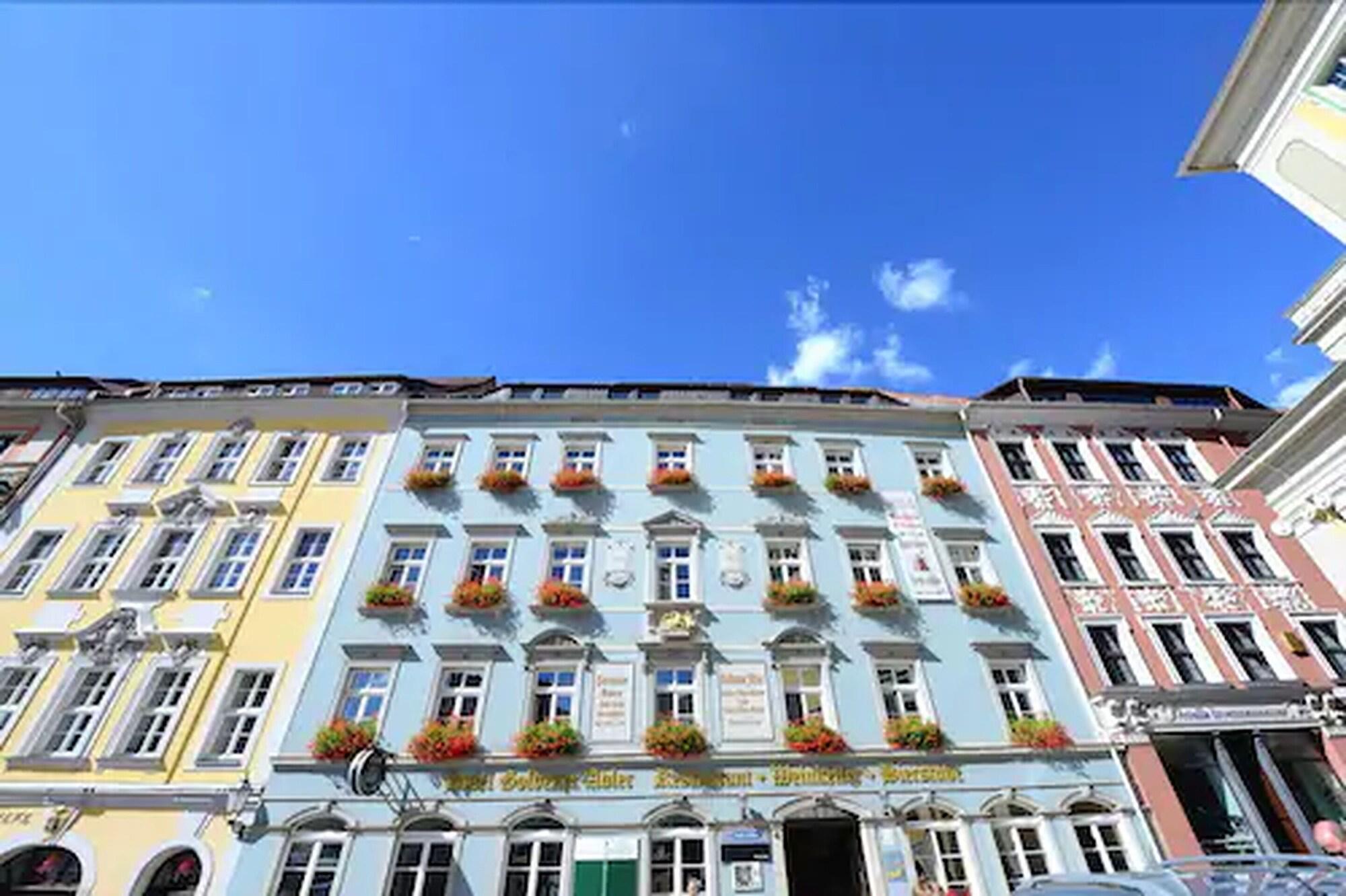 Фото Hotel Goldener Adler