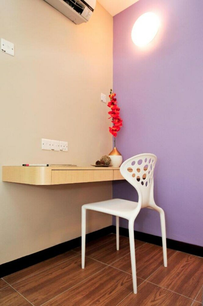 Фото Station Eight Inn