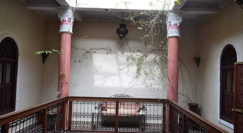 Фото Riad Charik