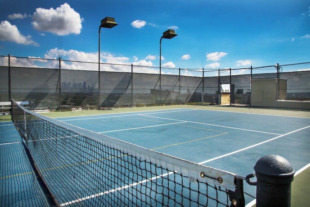 Фото Montrose at Beverly Hills