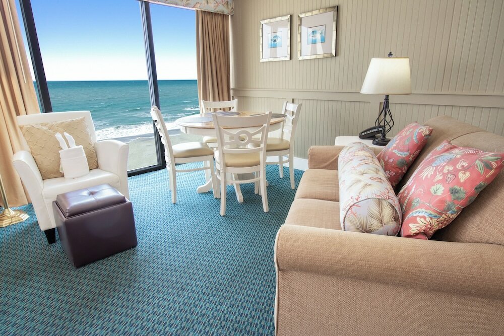 Фото The Oceanfront Litchfield Inn