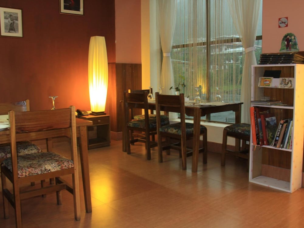 Фото Khamsum Inn