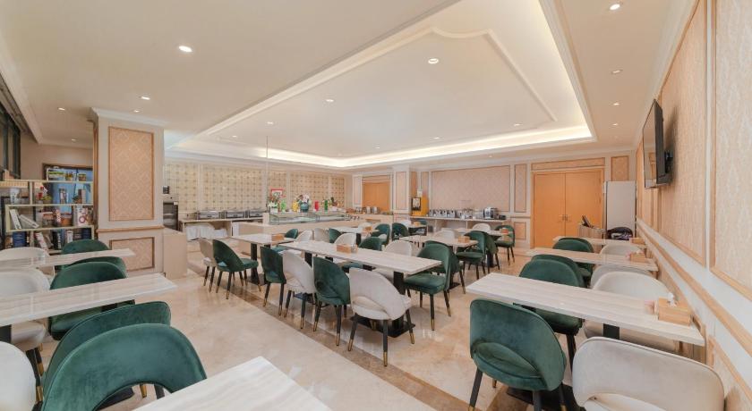 Фото Vienna Hotel Shenzhen - FuYong Metro Station Branch