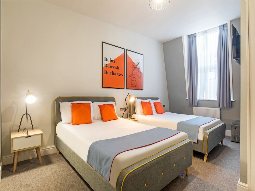 Фото Oyo Townhouse Apollo, Hyde Park
