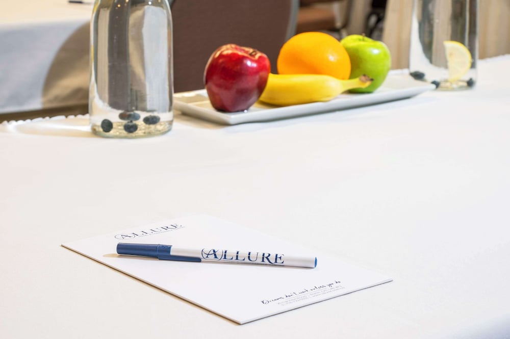 Фото Allure Hotel & Conference Centre, Ascend Hotel Collection