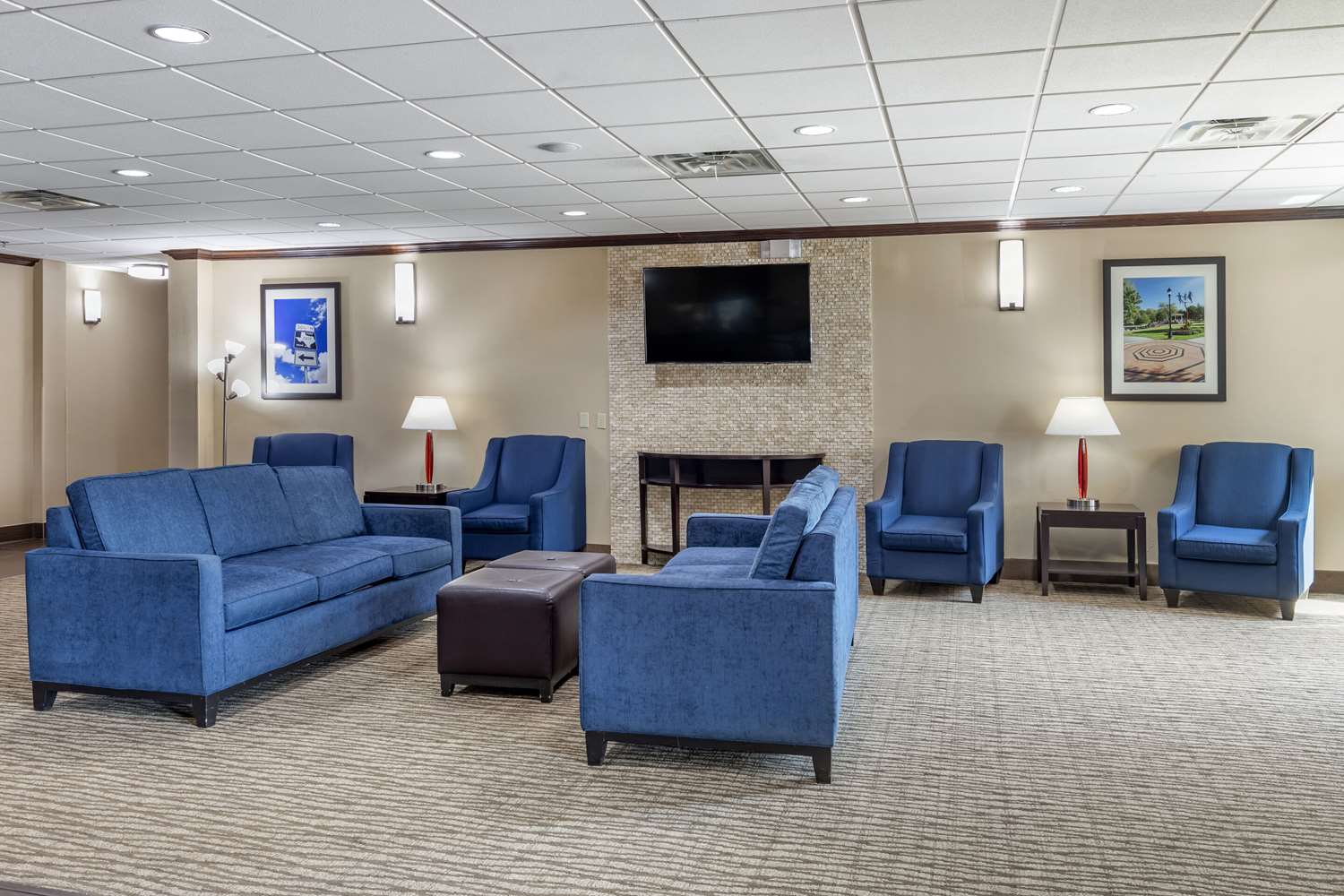 Фото Comfort Suites Plano - Dallas North