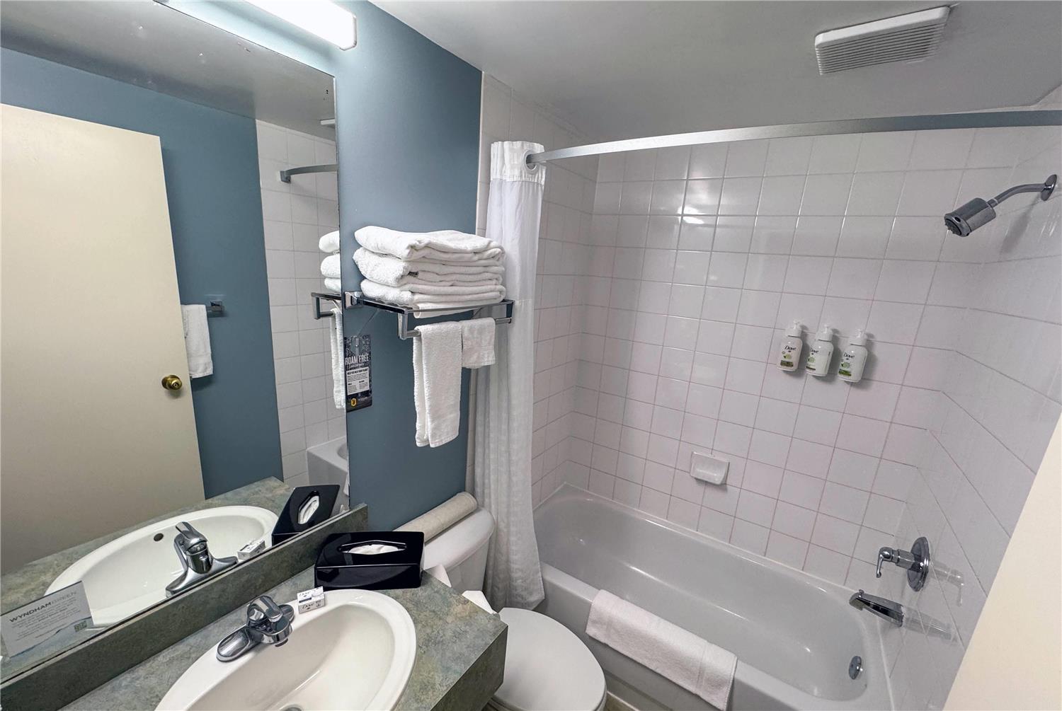 Фото Super 8 Edmonton South