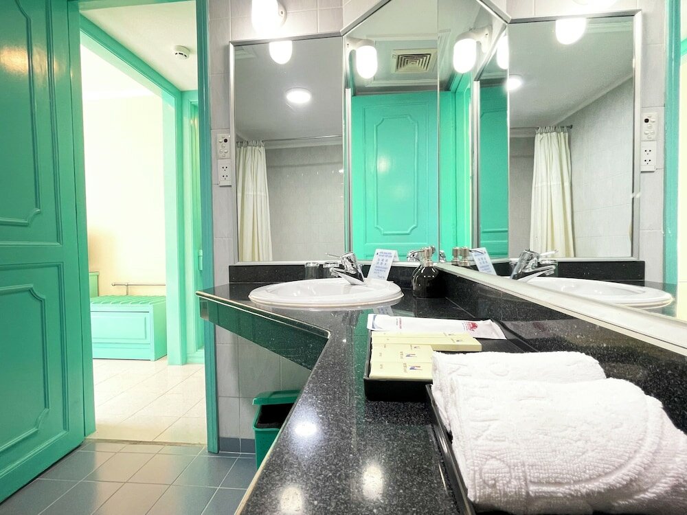 Фото Bat Dat Hotel