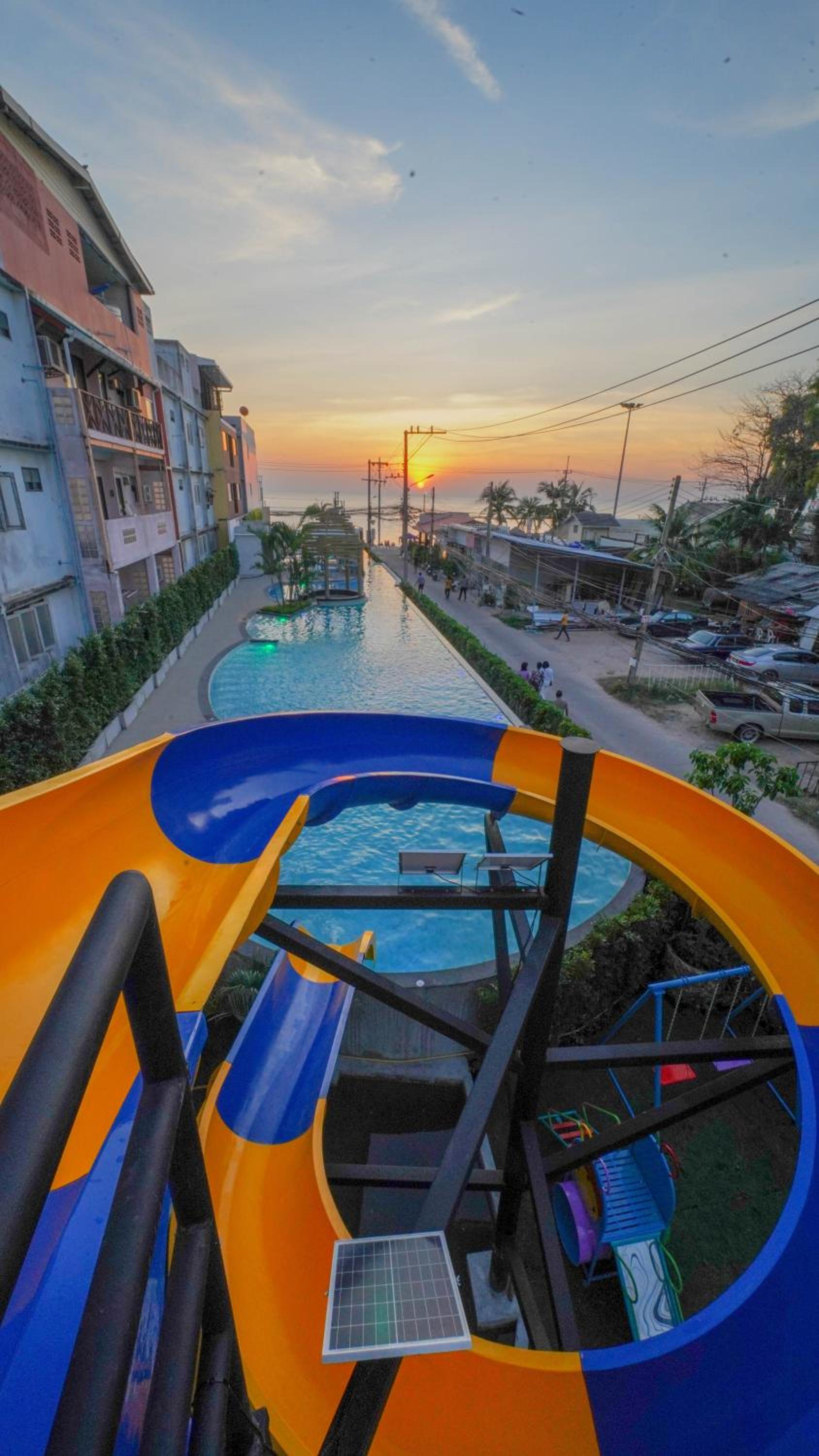 Фото Golden Jomtien Beach Hotel