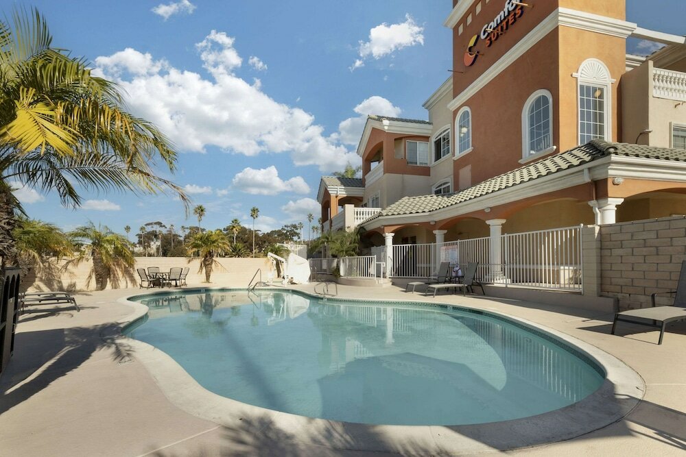 Фото Comfort Suites Oceanside Camp Pendleton Area