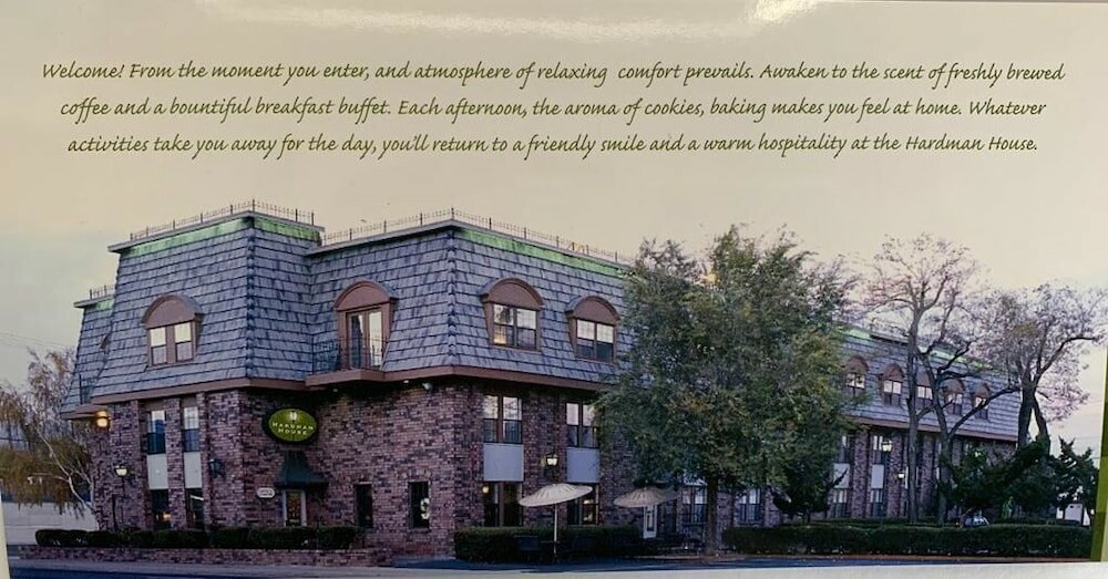 Фото Hardman House Inn & Suites