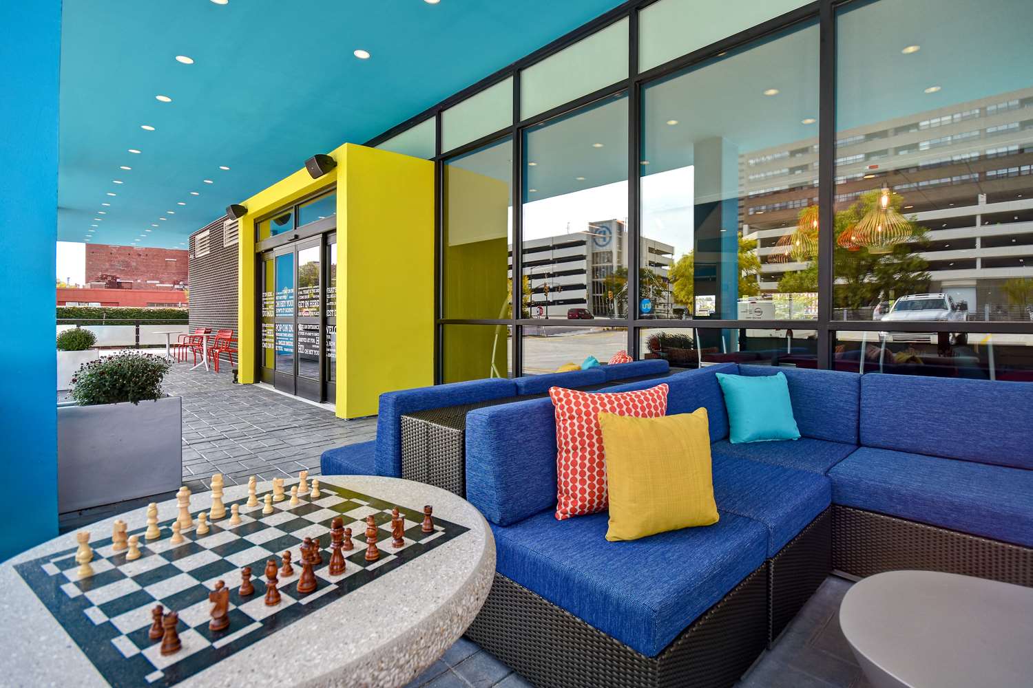 Фото Tru by Hilton Manchester Downtown