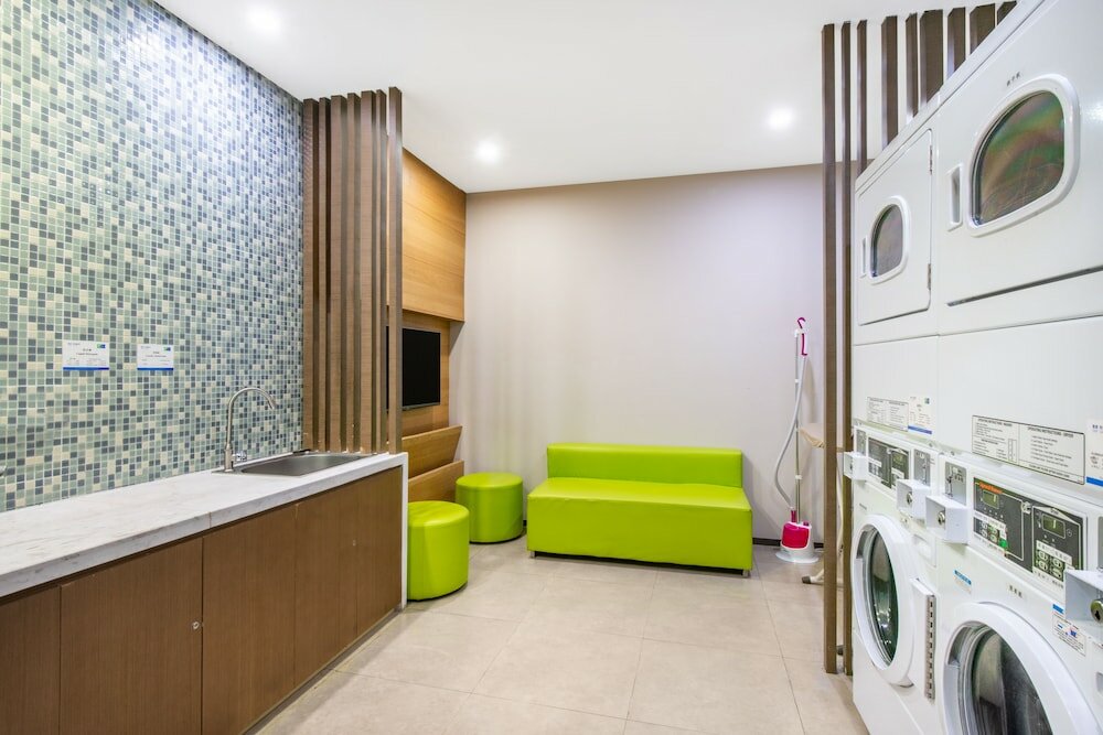 Фото Holiday Inn Express Hangzhou Huanglong, an Ihg Hotel