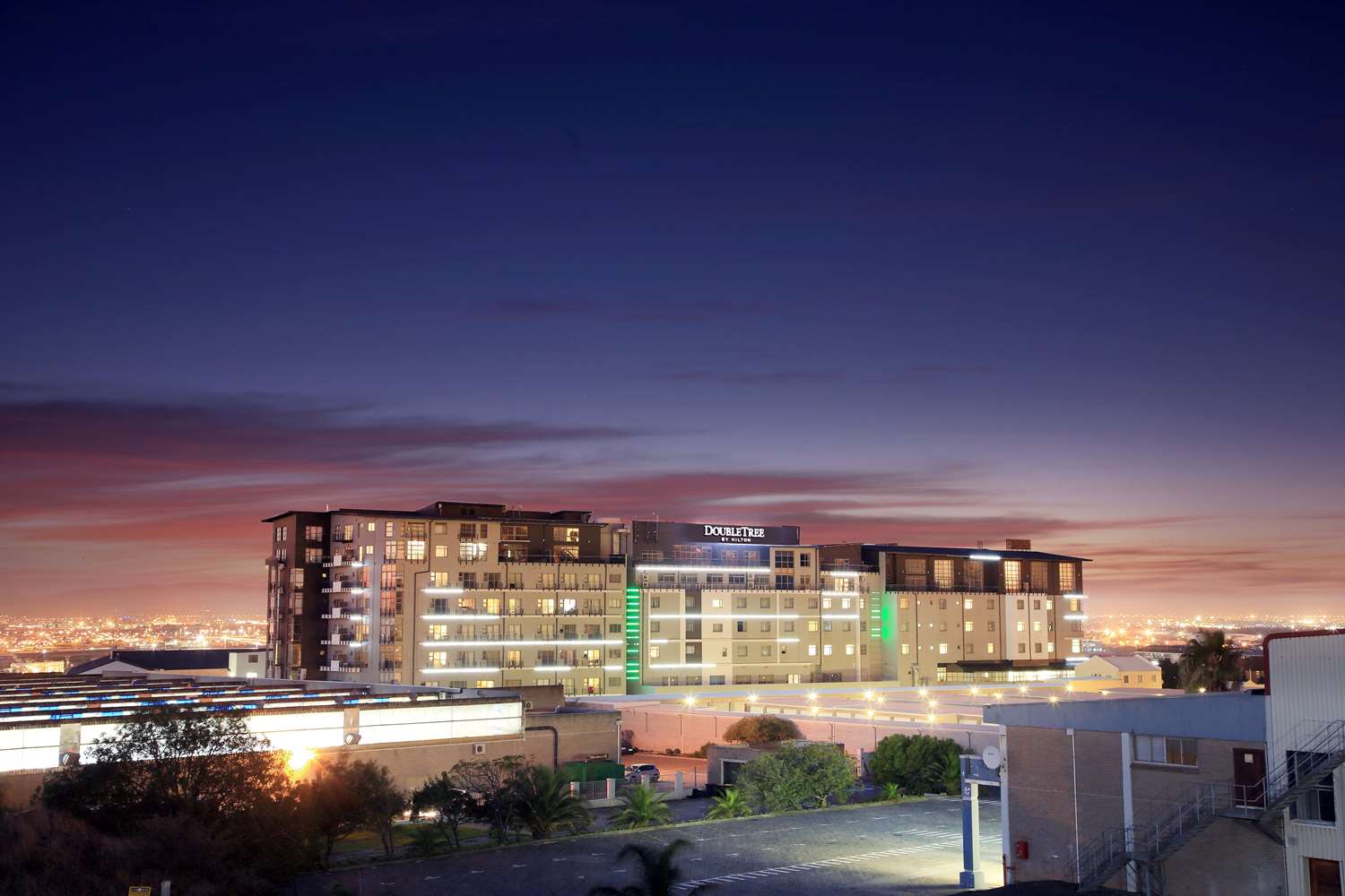 Фото DoubleTree by Hilton Cape Town - Upper Eastside