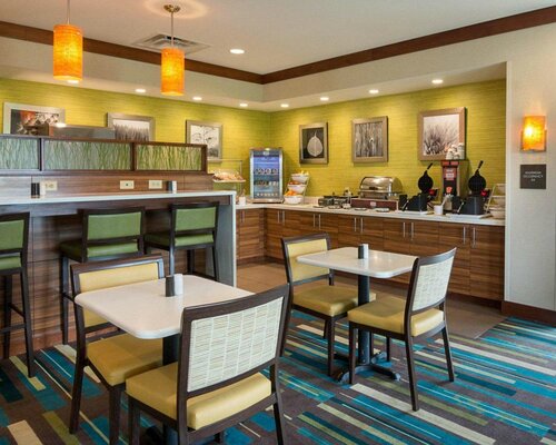 Гостиница Comfort Suites Bossier City - Shreveport East в Бошьер Сити