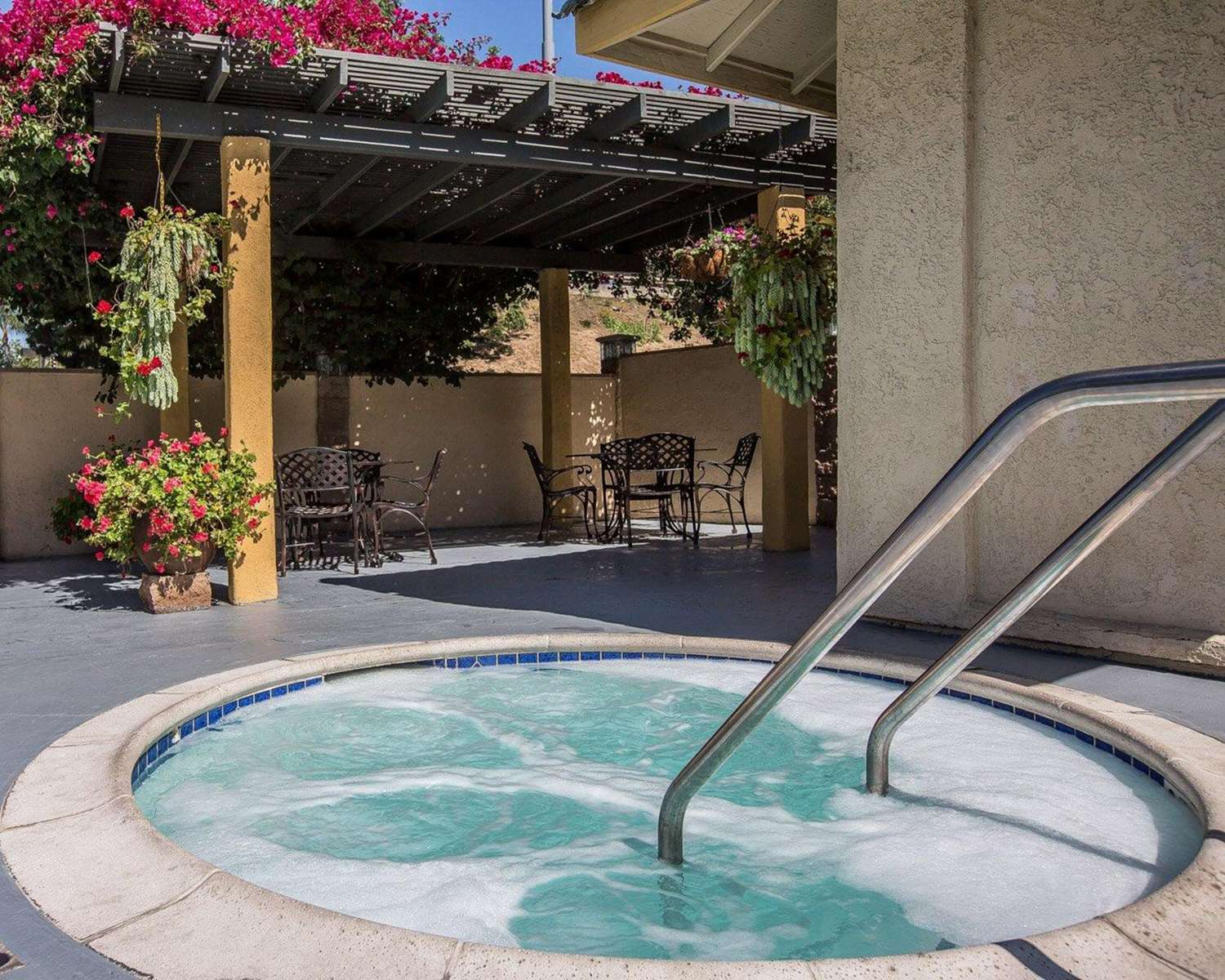 Фото Quality Inn Ontario Airport Convention Center