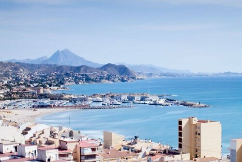 Внешний вид отеля Hotel La Familia Gallo Rojo в Эль-Кампелло, фото 3