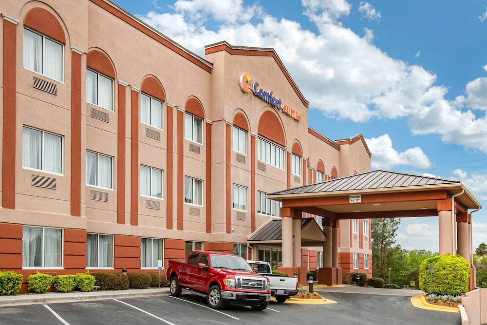 Фото Comfort Suites Raleigh Walnut Creek