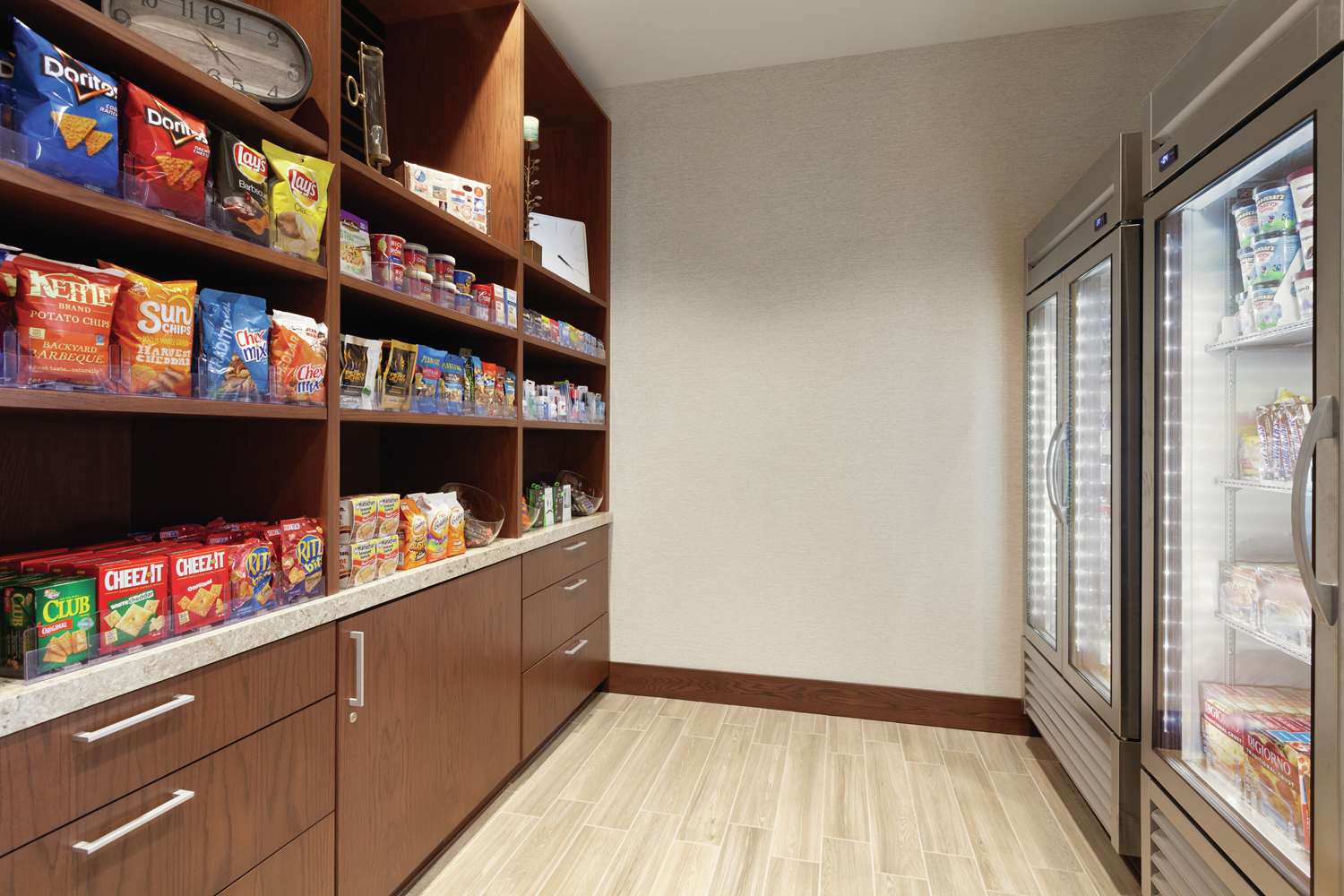 Фото Embassy Suites by Hilton South Jordan Salt Lake City